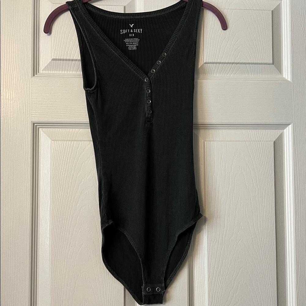 American Eagle Outfitters Gray Ribbed body suit. Size XS - Picture 3 of 5